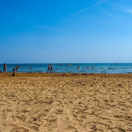Peaceful On The Coast Of Apartament